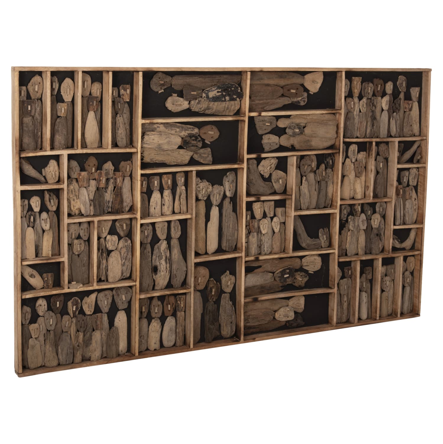 WALL DECORATION MYST FRAME WITH FIGURINES MADE OF DRIFTWOOD 200x6x120Hcm.